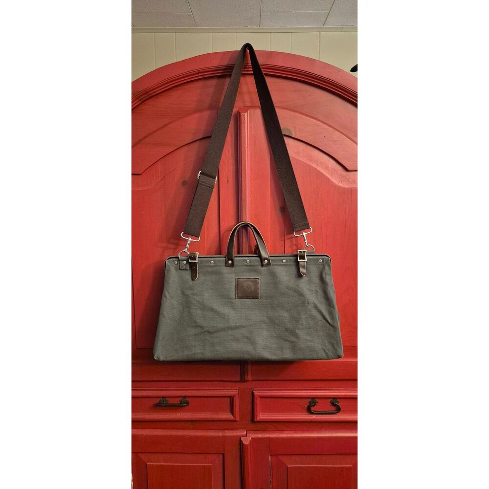Large GRAY CANVAS Stonemason Style Weekender Bag Metal Frame Leather Handles EUC